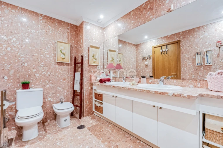 Apartamento T2 para Venda em São Felix da Marinha Foto 18