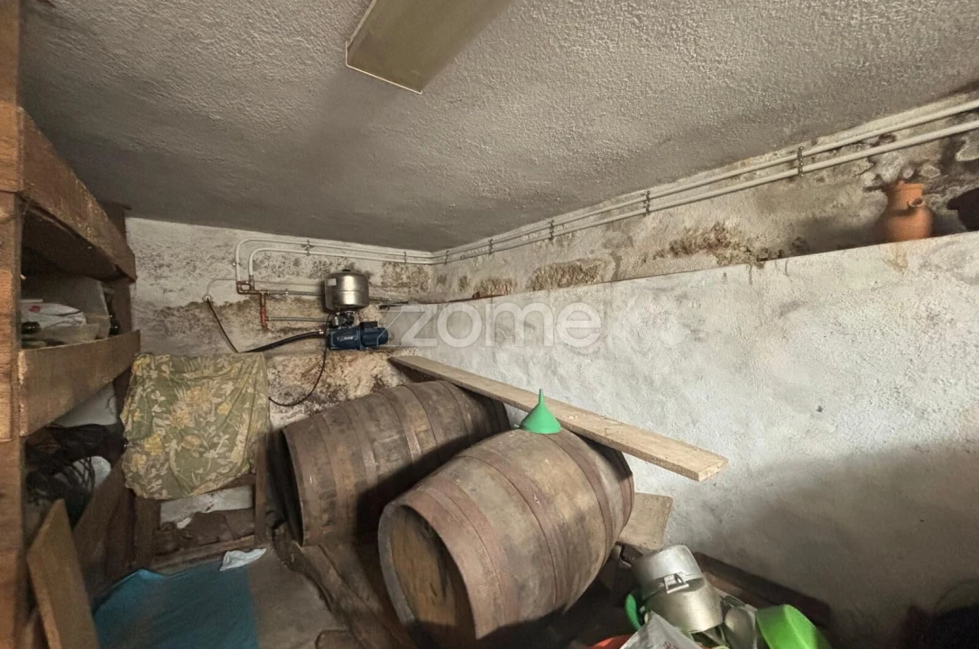 Moradia T2 para Venda em Campelo e Ovil Foto 17