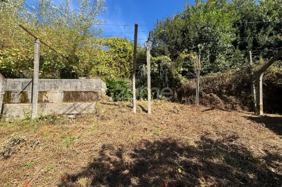 Moradia T2 para Venda em Campelo e Ovil