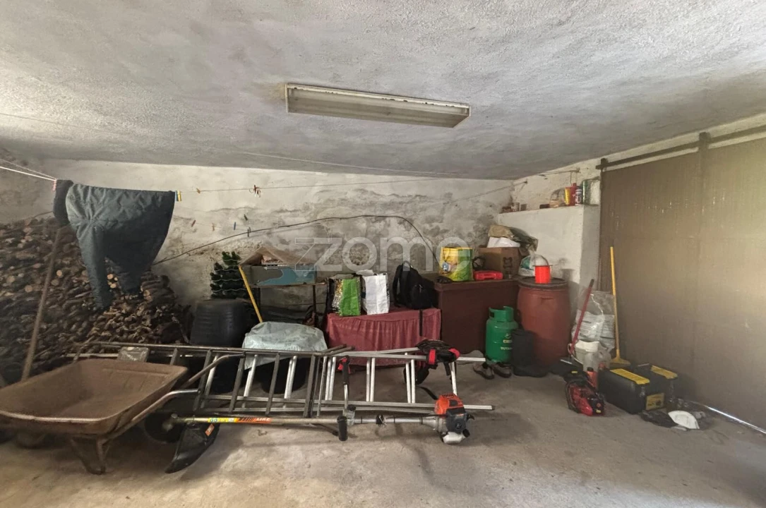 Moradia T2 para Venda em Campelo e Ovil Foto 16