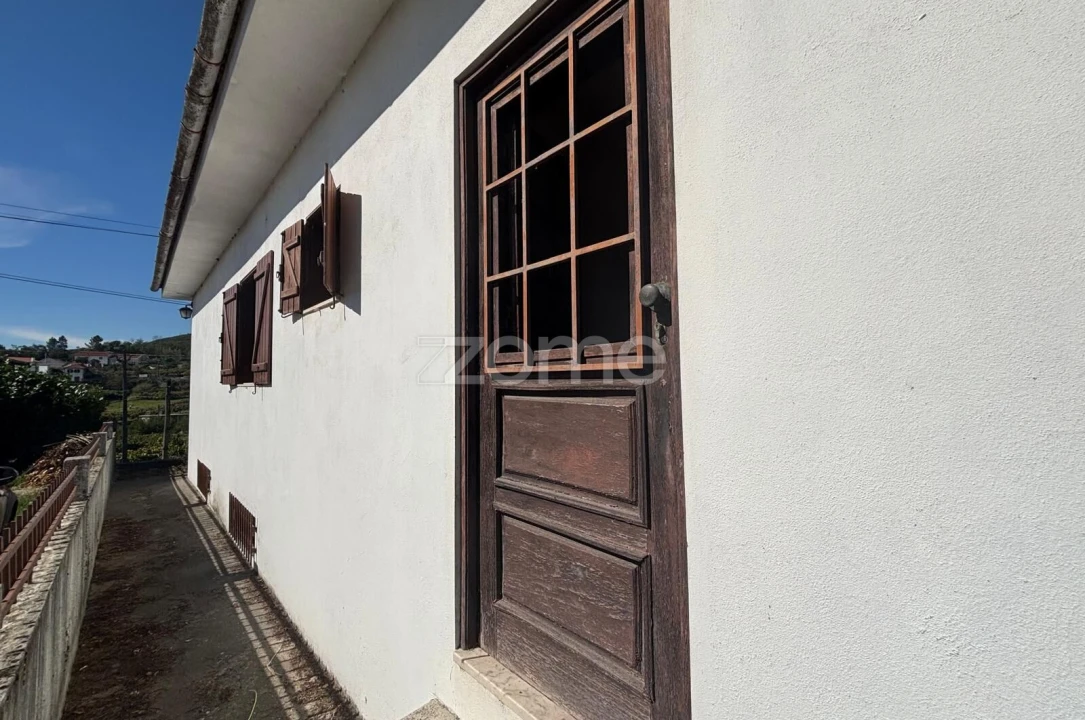 Moradia T2 para Venda em Campelo e Ovil Foto 20