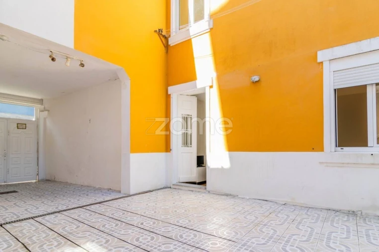 Apartamento T1 para Venda em Cedofeita, Santo Ildefonso, Sé, Miragaia, São Nicolau e Vitória Foto 2