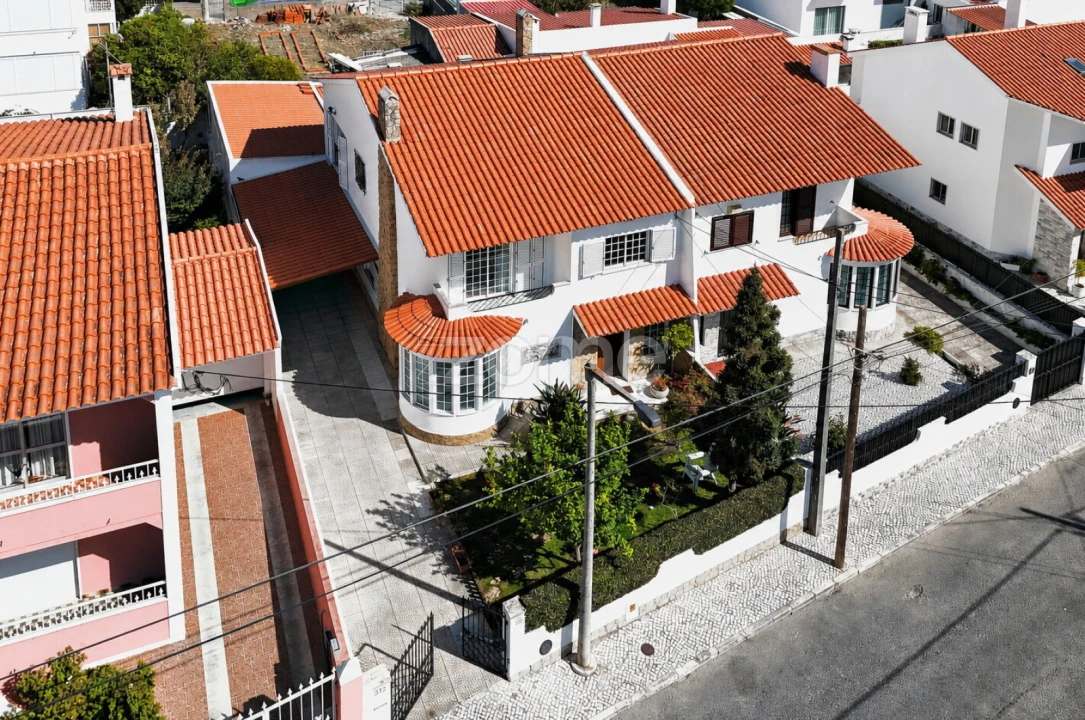 Moradia T3 para Venda em São Domingos de Rana Foto 17
