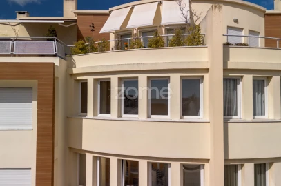 Apartamento T4 para Venda em Carcavelos e Parede