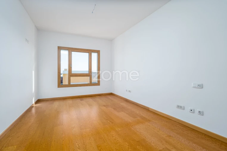 Apartamento T4 para Venda em Carcavelos e Parede Foto 20