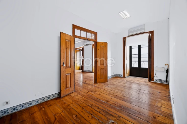 Apartamento T14 para Venda em Santo António Foto 15