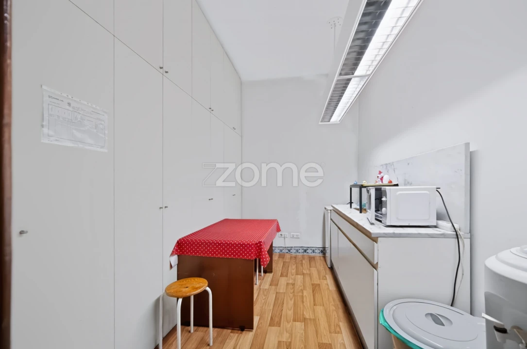 Apartamento T14 para Venda em Santo António Foto 8