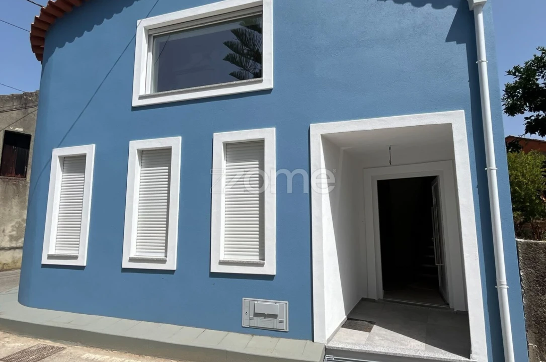 Moradia T3 para Venda em Casal Comba Foto 2