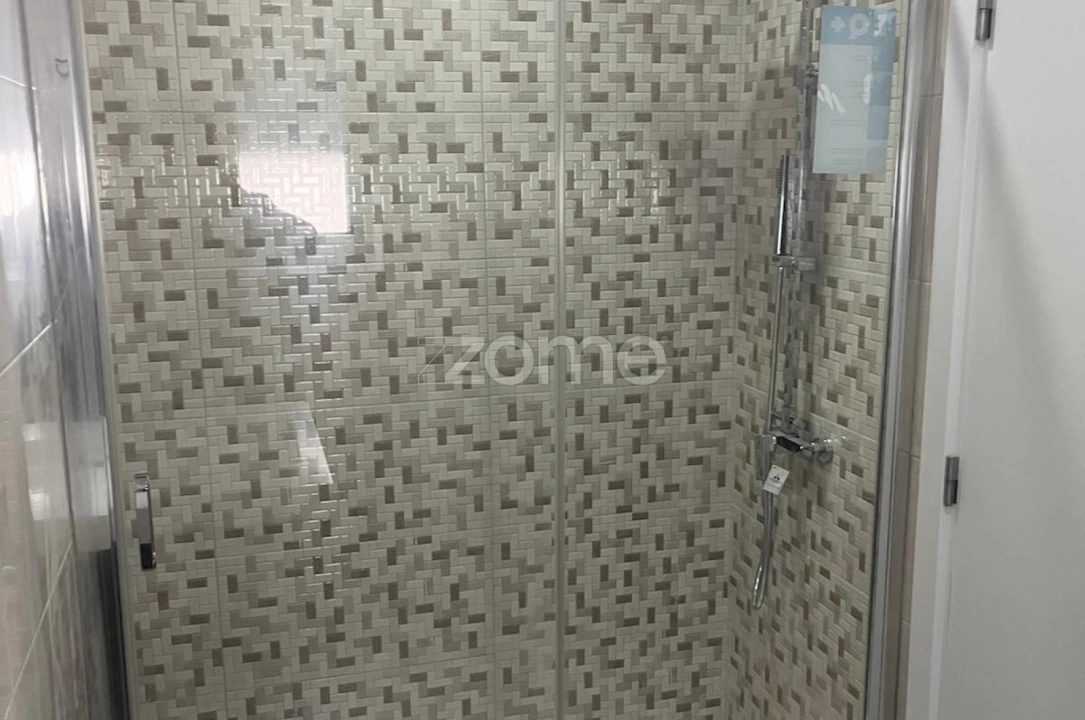 Moradia T3 para Venda em Casal Comba Foto 14
