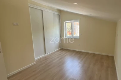 Moradia T3 para Venda em Casal Comba