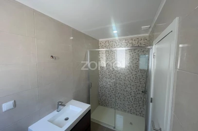 Moradia T3 para Venda em Casal Comba