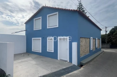 Moradia T3 para Venda em Casal Comba