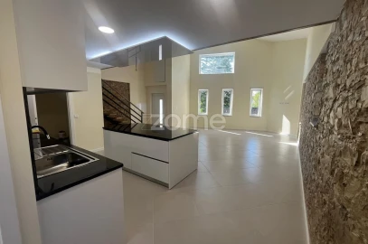 Moradia T3 para Venda em Casal Comba