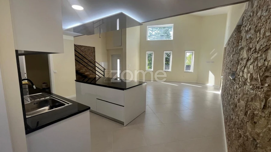 Moradia T3 para Venda em Casal Comba