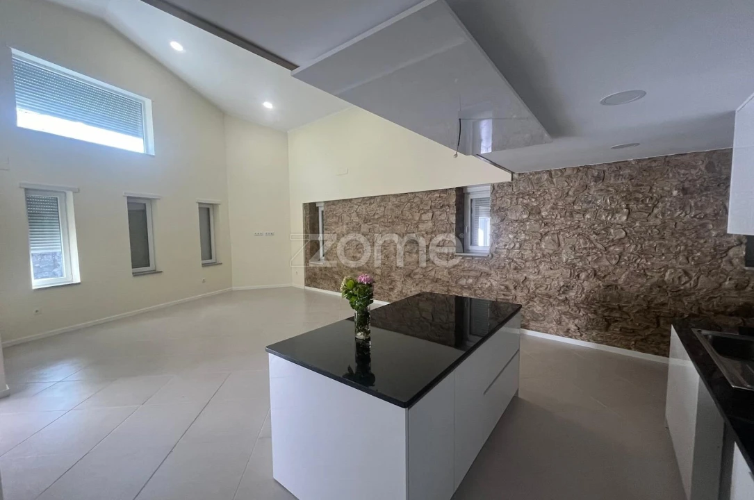 Moradia T3 para Venda em Casal Comba Foto 17