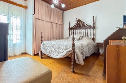 Moradia T4 para Venda em Santo Antonio