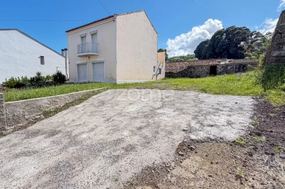Moradia T4 para Venda em Santo Antonio