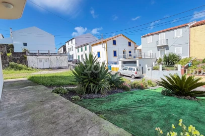 Moradia T4 para Venda em Santo Antonio