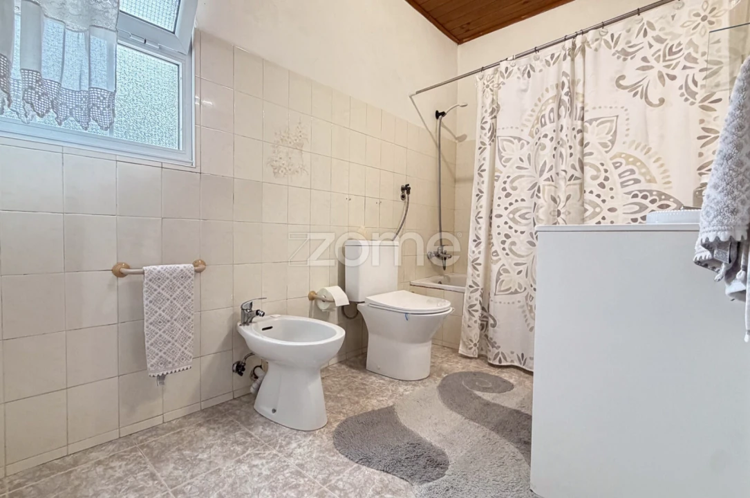 Moradia T4 para Venda em Santo Antonio Foto 21