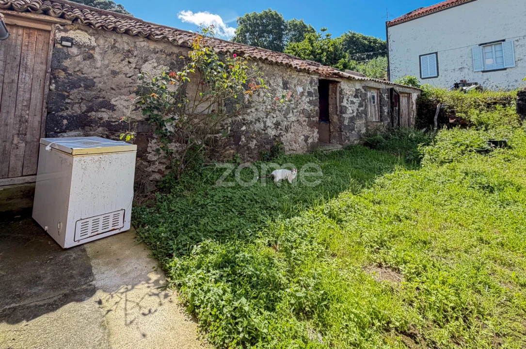 Moradia T4 para Venda em Santo Antonio Foto 31