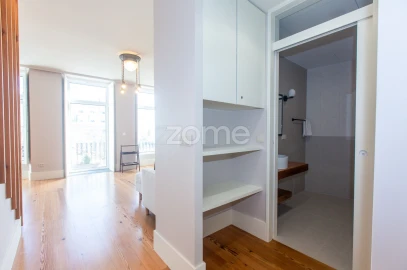 Apartamento T2 para Arrendamento em Ponta Delgada (São José)