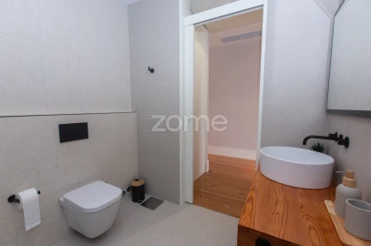 Apartamento T2 para Arrendamento em Ponta Delgada (São José)