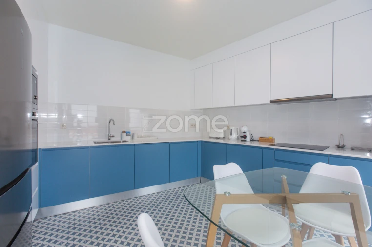 Apartamento T2 para Arrendamento em Ponta Delgada (São José) Foto 3