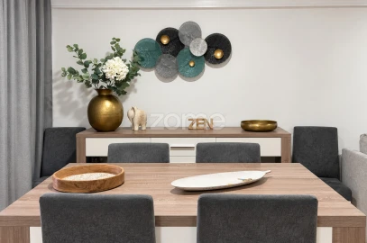 Apartamento T2 para Arrendamento em Capelas