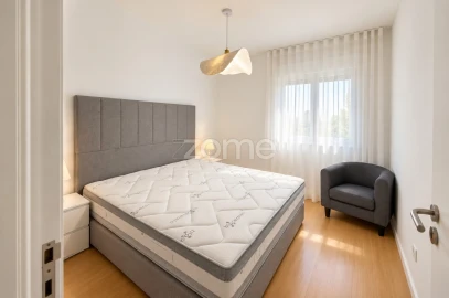 Apartamento T2 para Arrendamento em Capelas