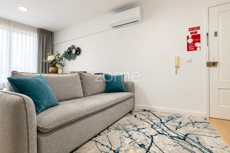 Apartamento T2 para Arrendamento em Capelas Foto 2