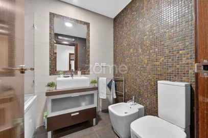 Apartamento T3 para Venda em Ramada e Caneças