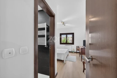 Apartamento T3 para Venda em Ramada e Caneças