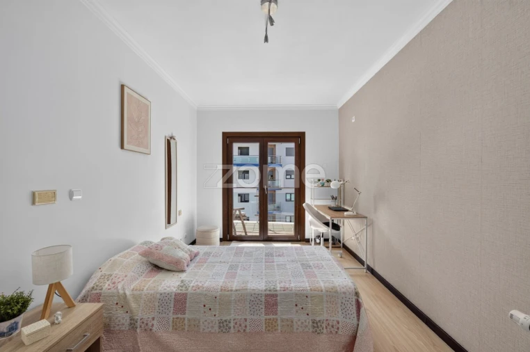 Apartamento T3 para Venda em Ramada e Caneças Foto 14