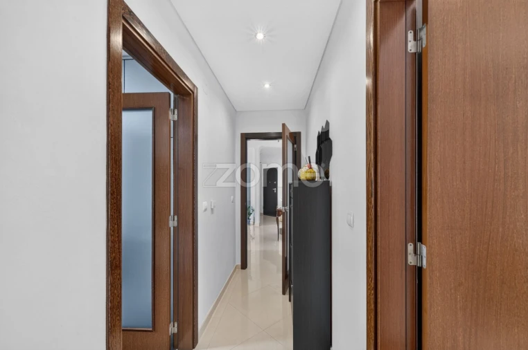 Apartamento T3 para Venda em Ramada e Caneças Foto 7