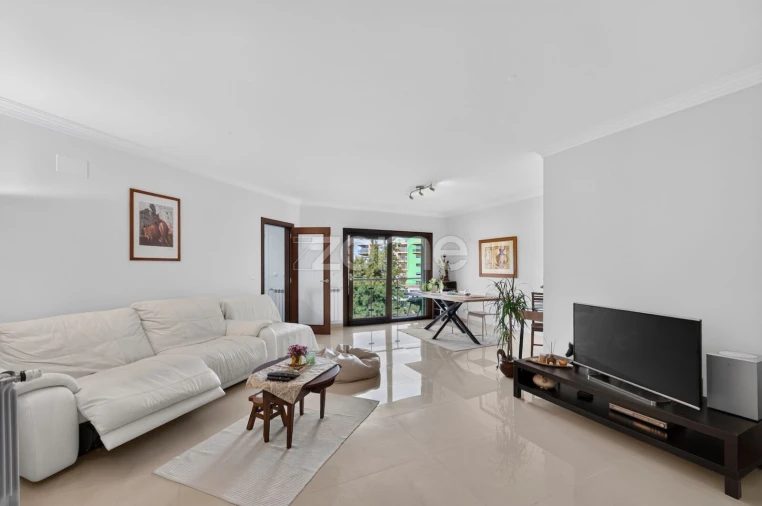 Apartamento T3 para Venda em Ramada e Caneças Foto 2
