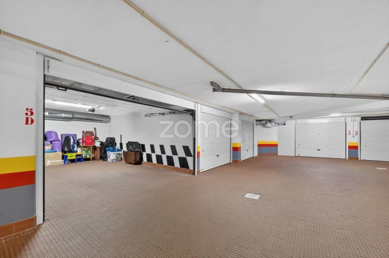 Apartamento T3 para Venda em Ramada e Caneças Foto 28