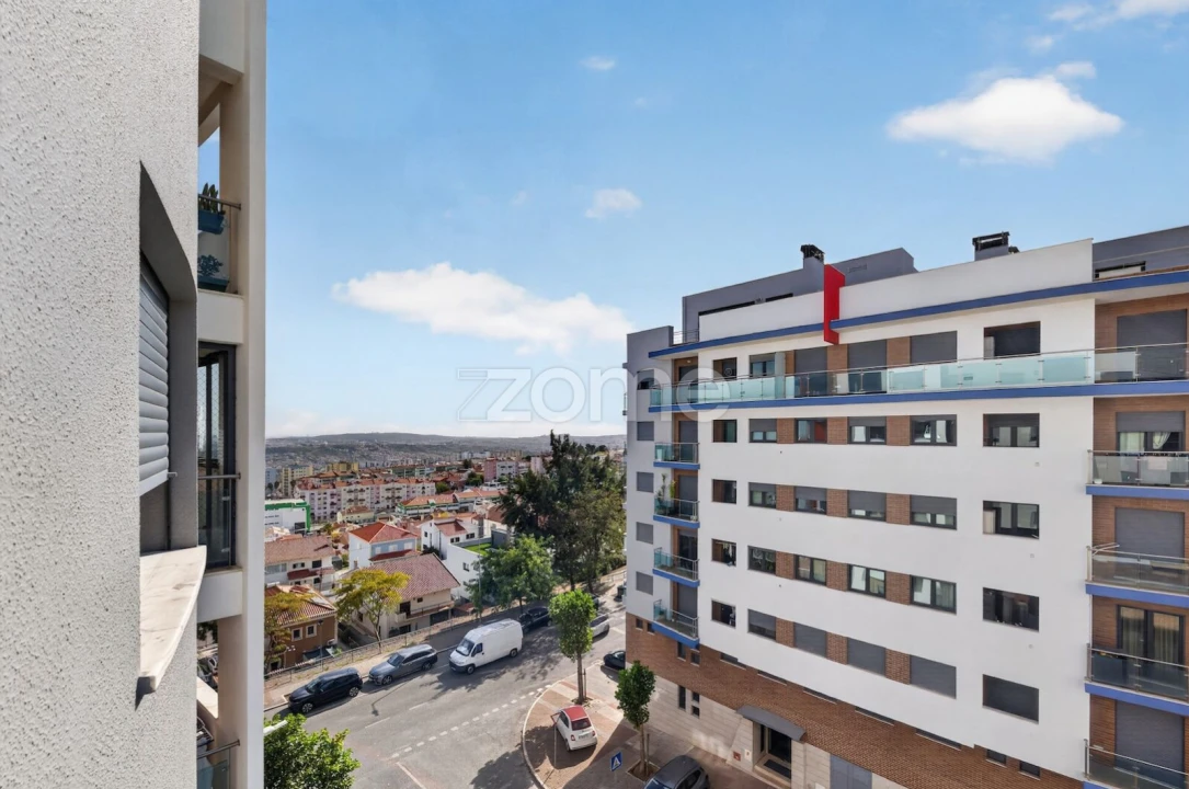 Apartamento T3 para Venda em Ramada e Caneças Foto 30