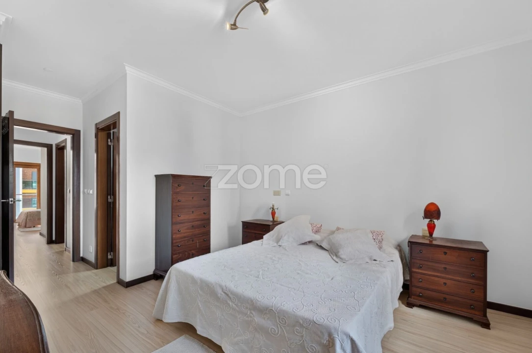 Apartamento T3 para Venda em Ramada e Caneças Foto 25