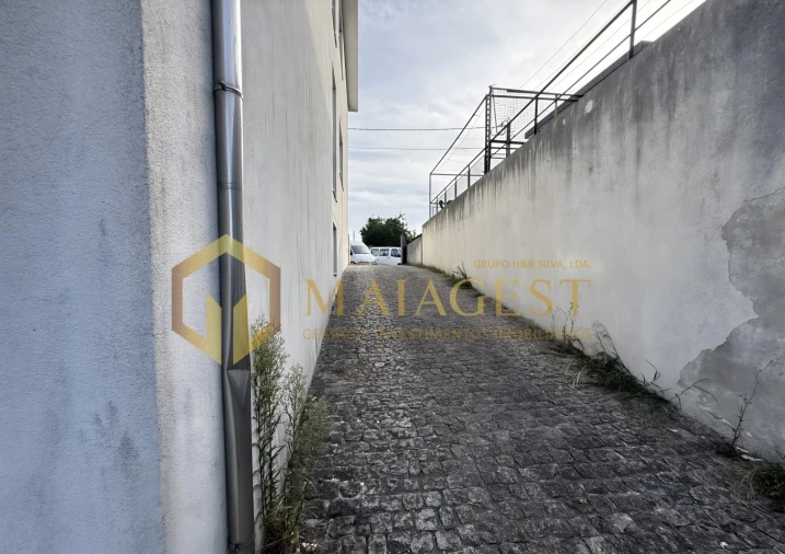 Moradia T4 para Venda em Oliveira do Douro Foto 42
