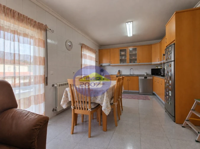 Moradia T3 para Venda em Fiães Foto 7