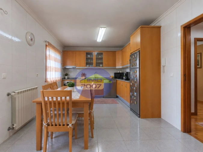 Moradia T3 para Venda em Fiães Foto 9