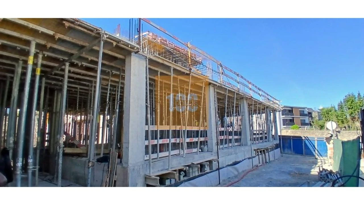 Apartamento T2 para Venda em Paranhos Foto 12