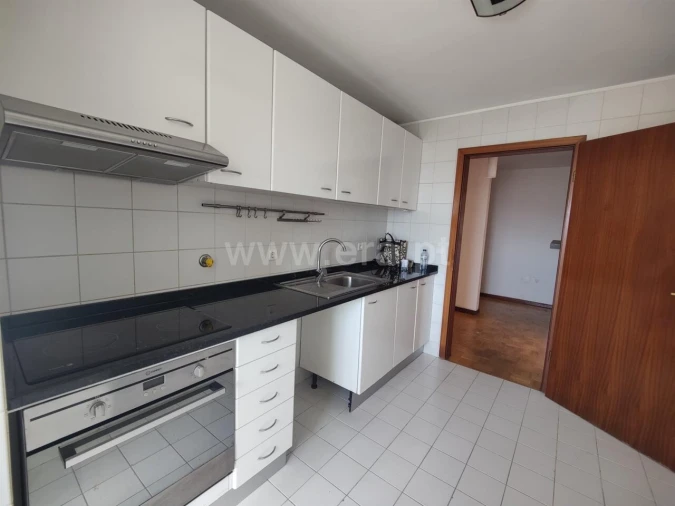 Apartamento T2 para Venda em Avintes Foto 4