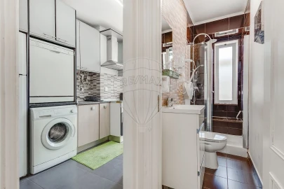 Apartamento T5 para Venda em Penha de França