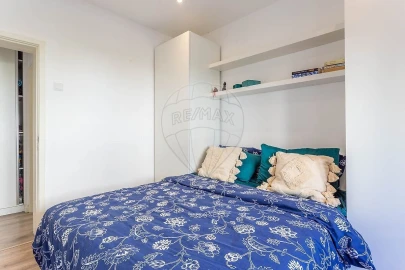 Apartamento T1 para Venda em Alvalade