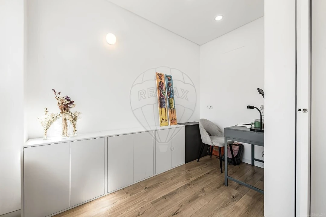 Apartamento T3 para Venda em Lumiar Foto 4