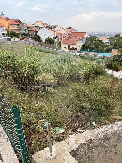 Terreno para Venda em Casal de Cambra