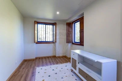 Quinta T7 para Venda em Ramada e Caneças