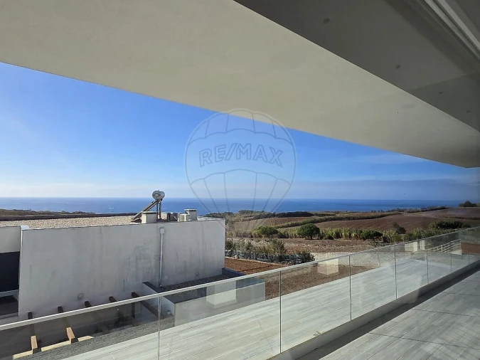 Moradia T3 para Venda em Lourinhã e Atalaia Foto 2