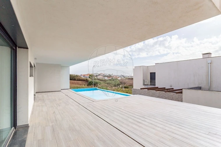 Moradia T3 para Venda em Lourinhã e Atalaia Foto 31